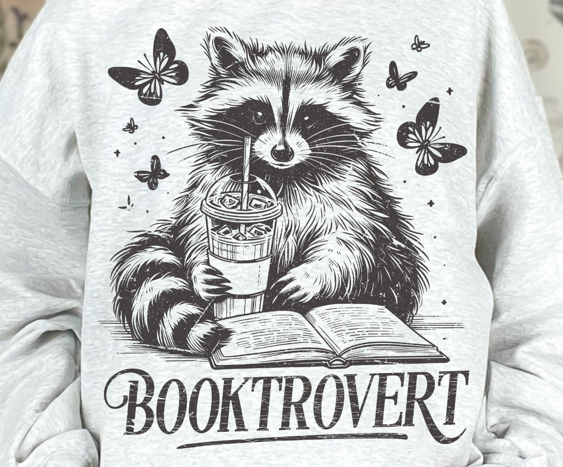 Booktrovert Racoon sweat